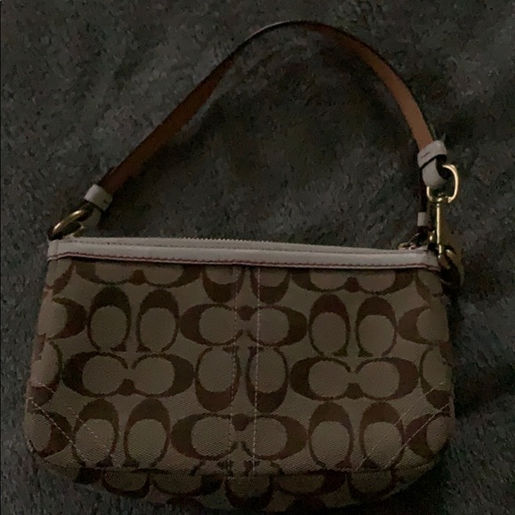 Coach clutch - Picture 2 of 3